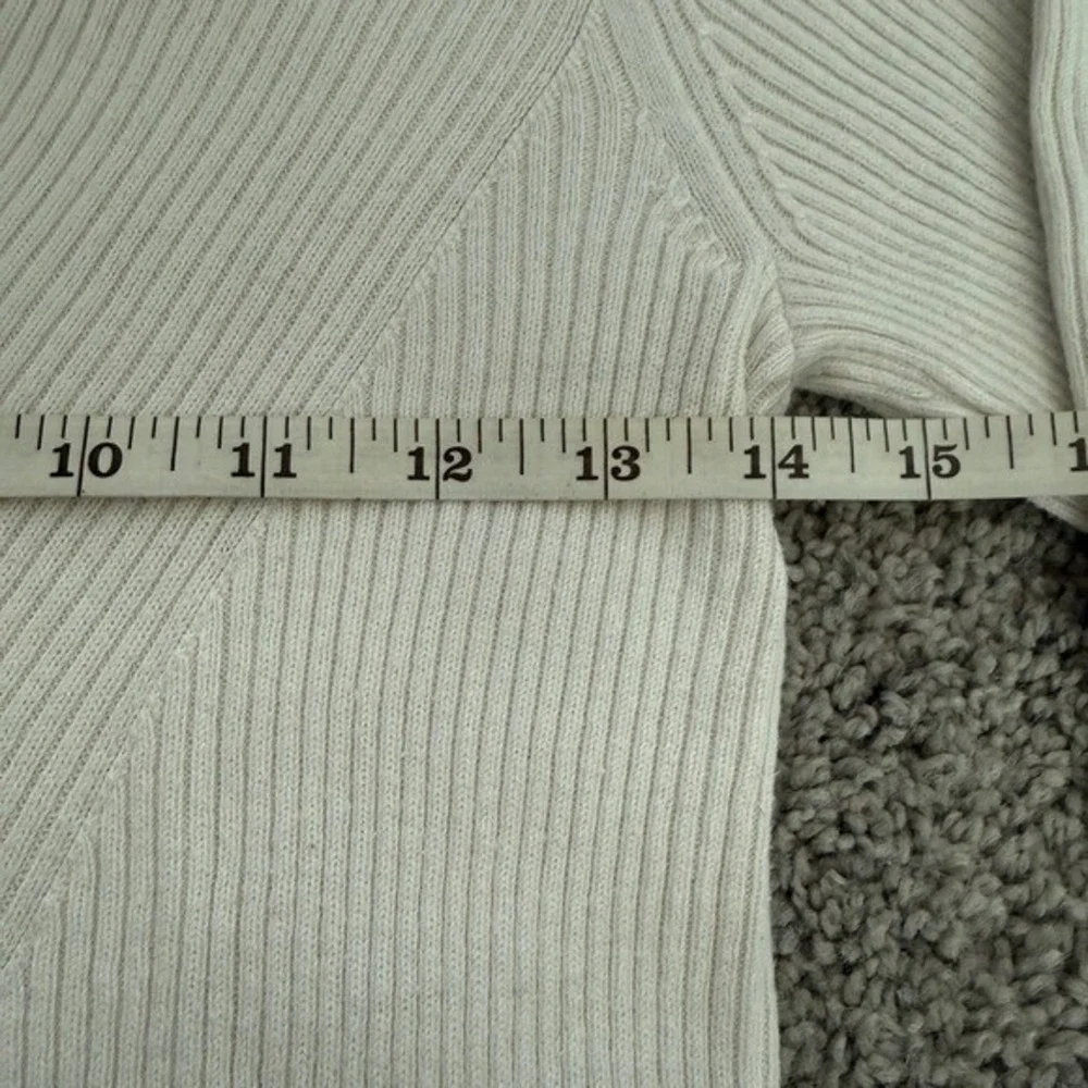 DKNY Jeans White Ribbed V‎ Neck Long Sleeve Sweater Top Women's Medium